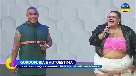 Thais Carla dança de calcinha e camiseta, e fãs apoiam: Não